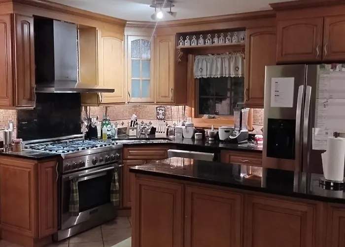 Monthly Rate And Free Street Parking, Near O'hare In Chicago Проживание в семье Harwood Heights