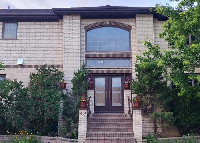 Проживание в семье Monthly Rate And Free Street Parking, Near O'hare In Chicago Harwood Heights